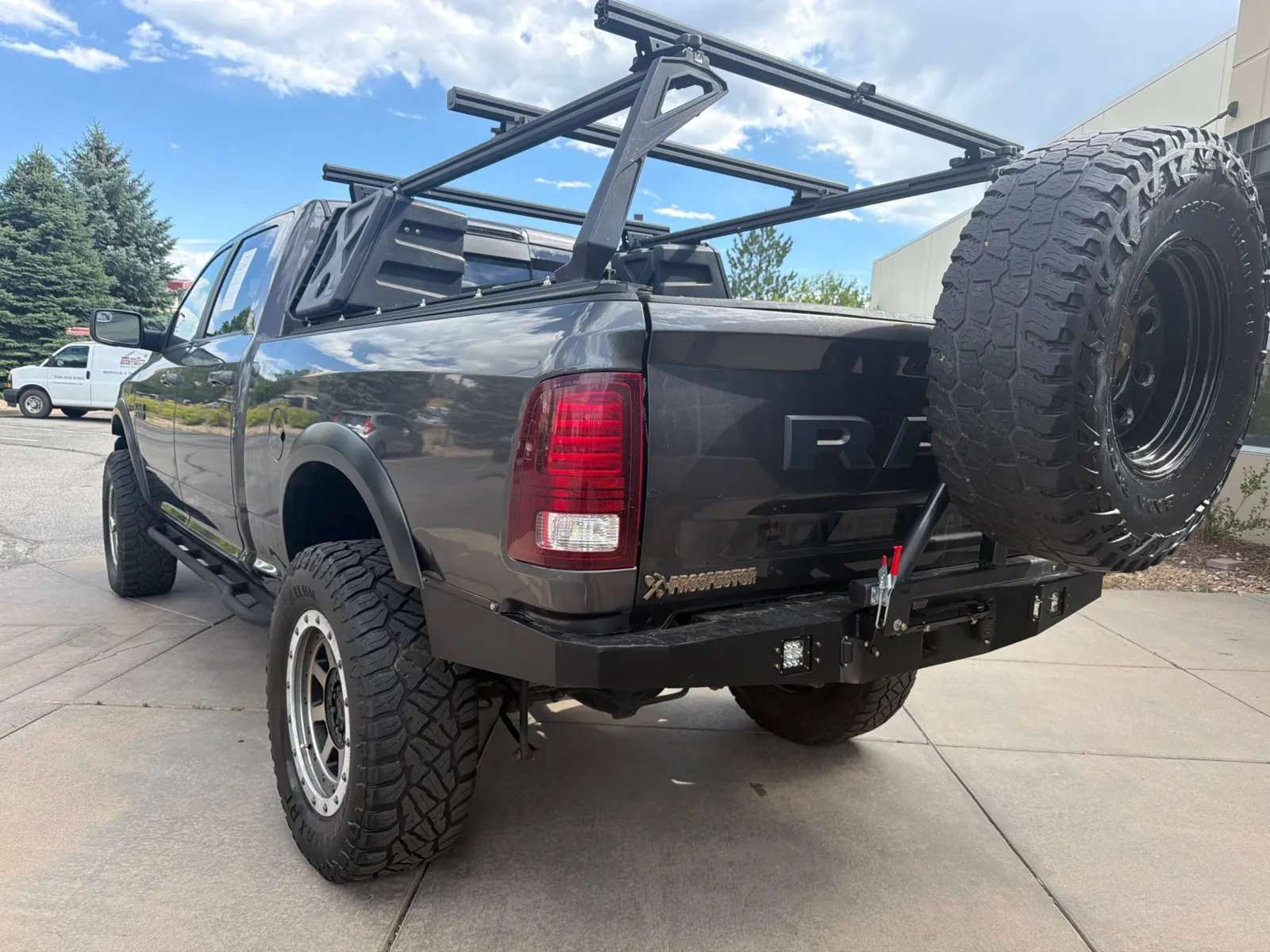 Ram 2500 photo 8