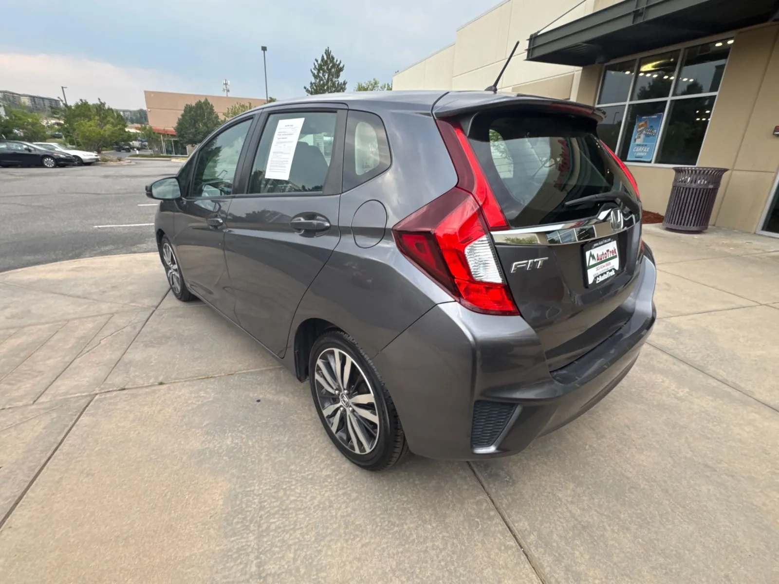 Honda Fit photo 9