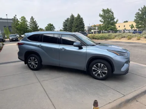 More photos of 2021 Toyota Highlander XLE at AutoTrek, CO