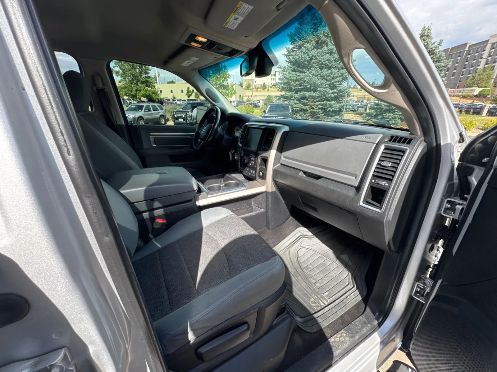 Ram 1500 photo 15