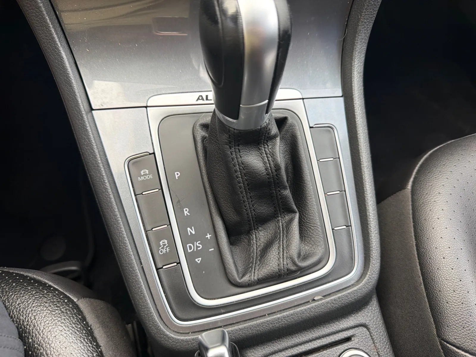 Volkswagen Golf Alltrack photo 25