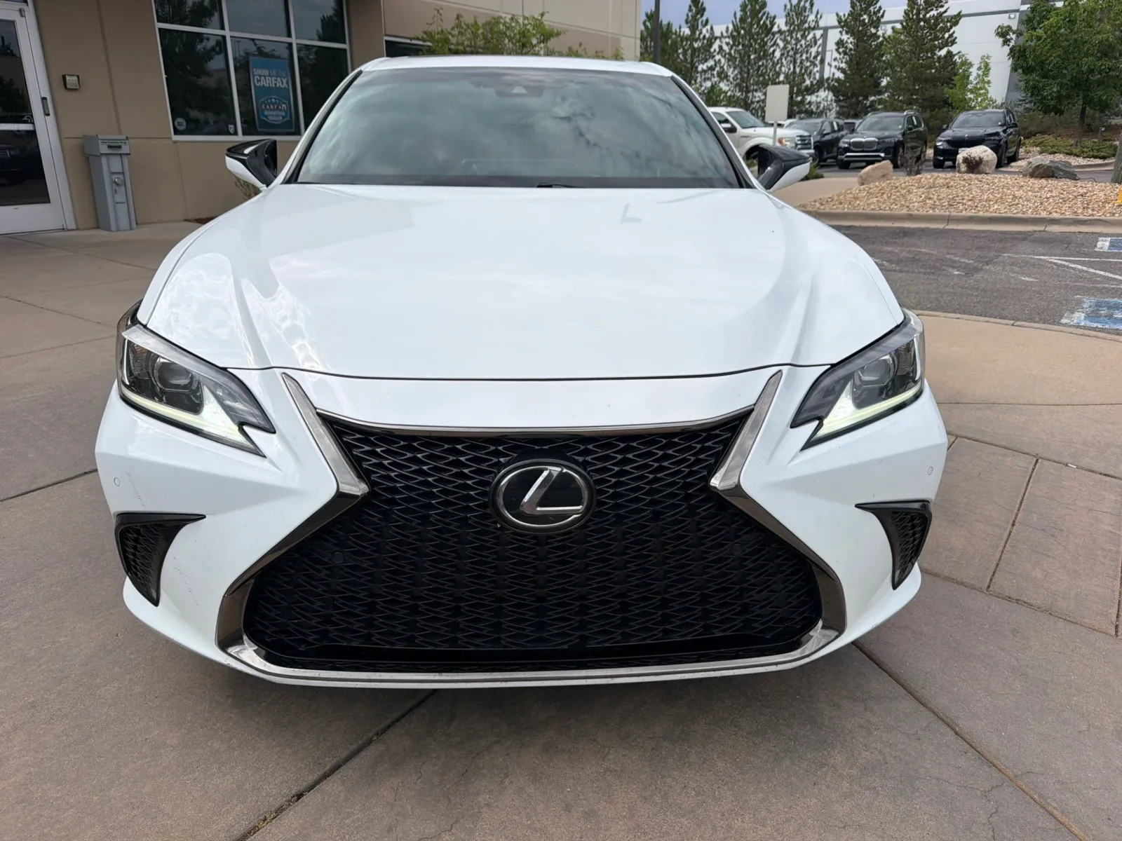Lexus ES photo 3