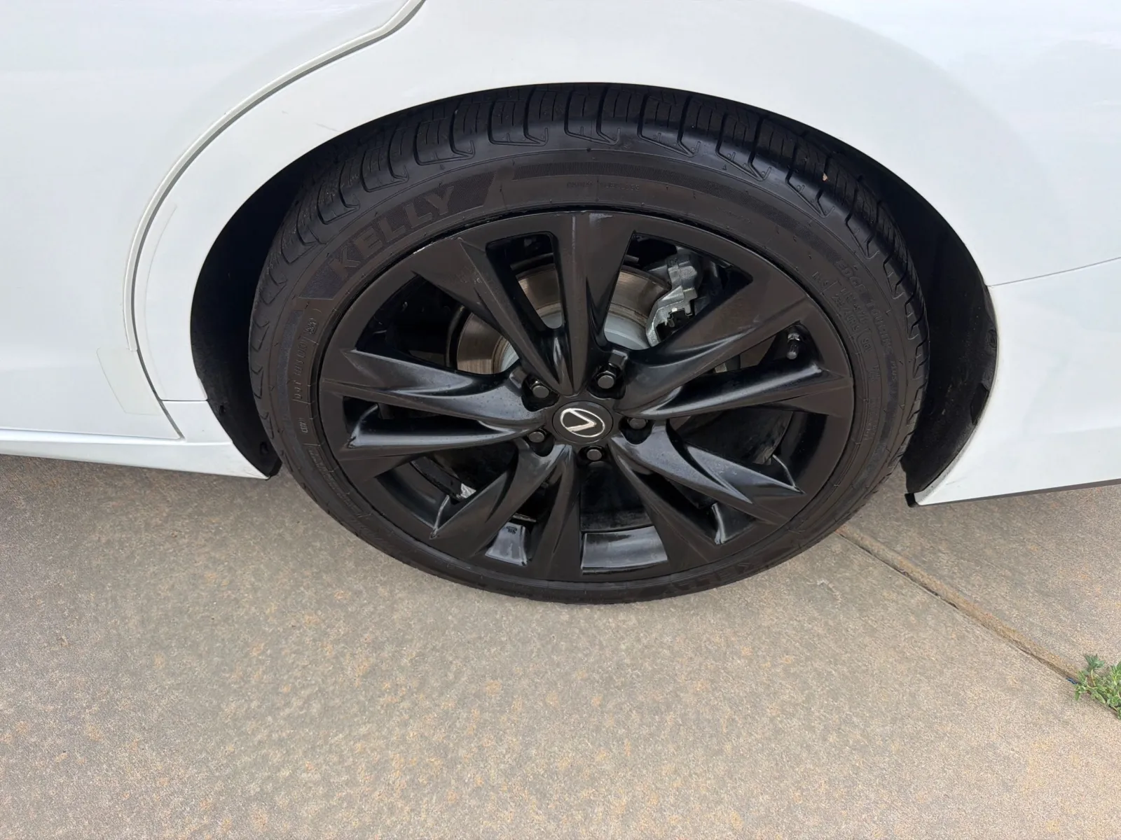 Lexus ES photo 10
