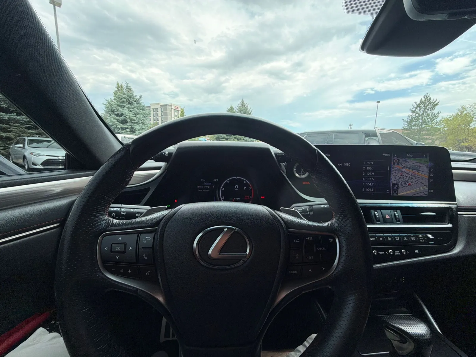Lexus ES photo 19