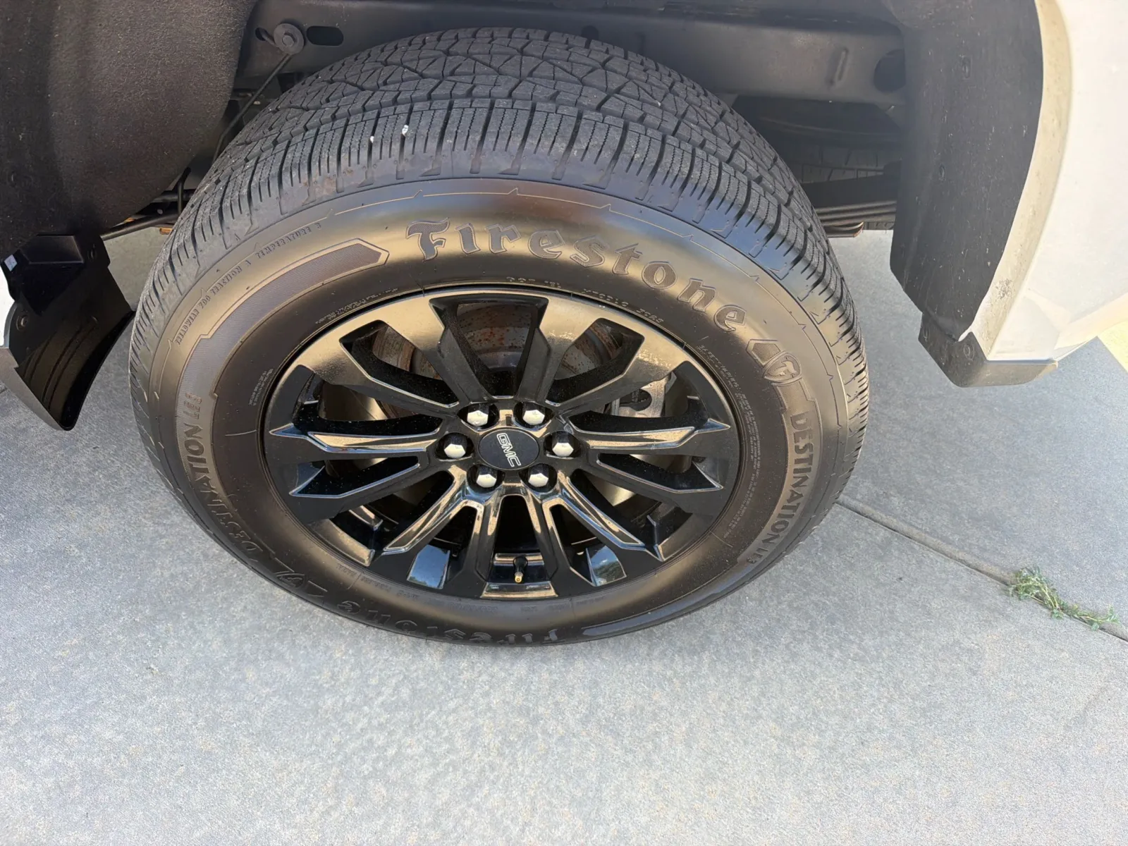 GMC Canyon photo 10
