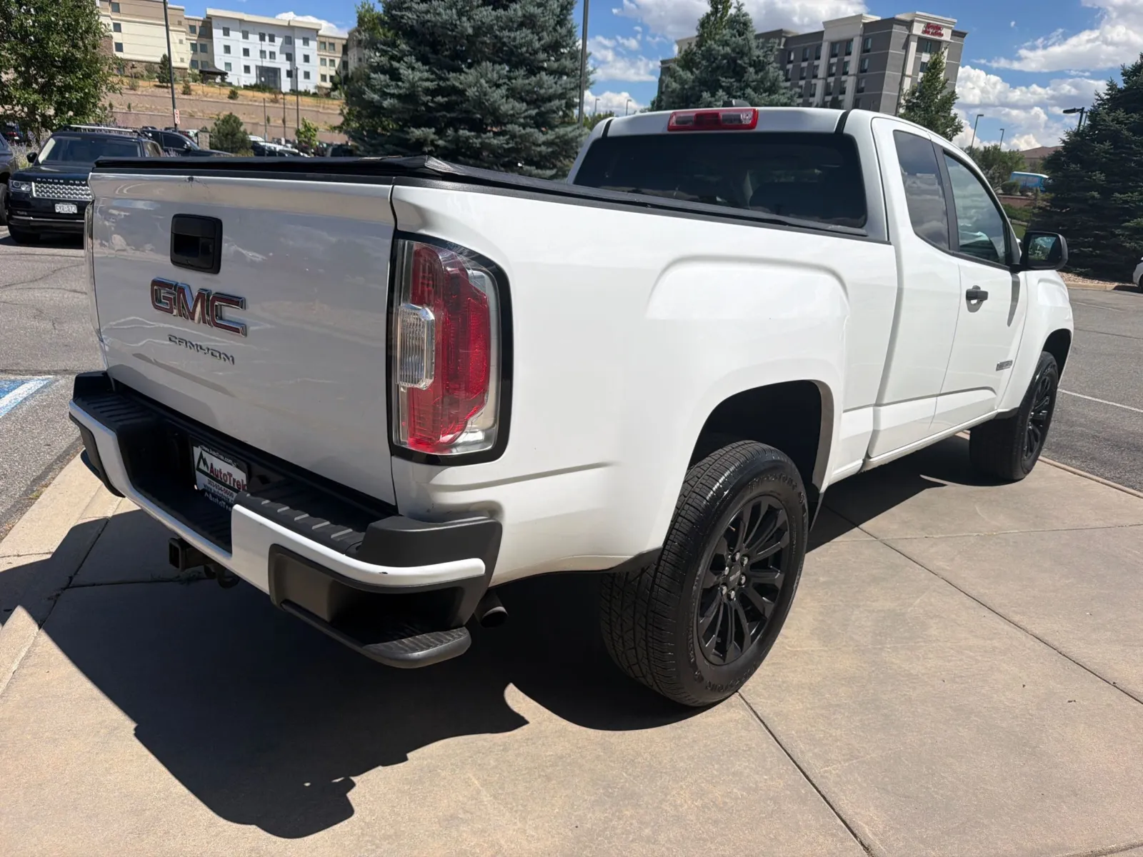 GMC Canyon photo 6