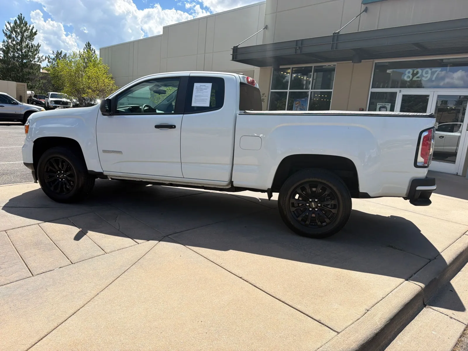 GMC Canyon photo 9