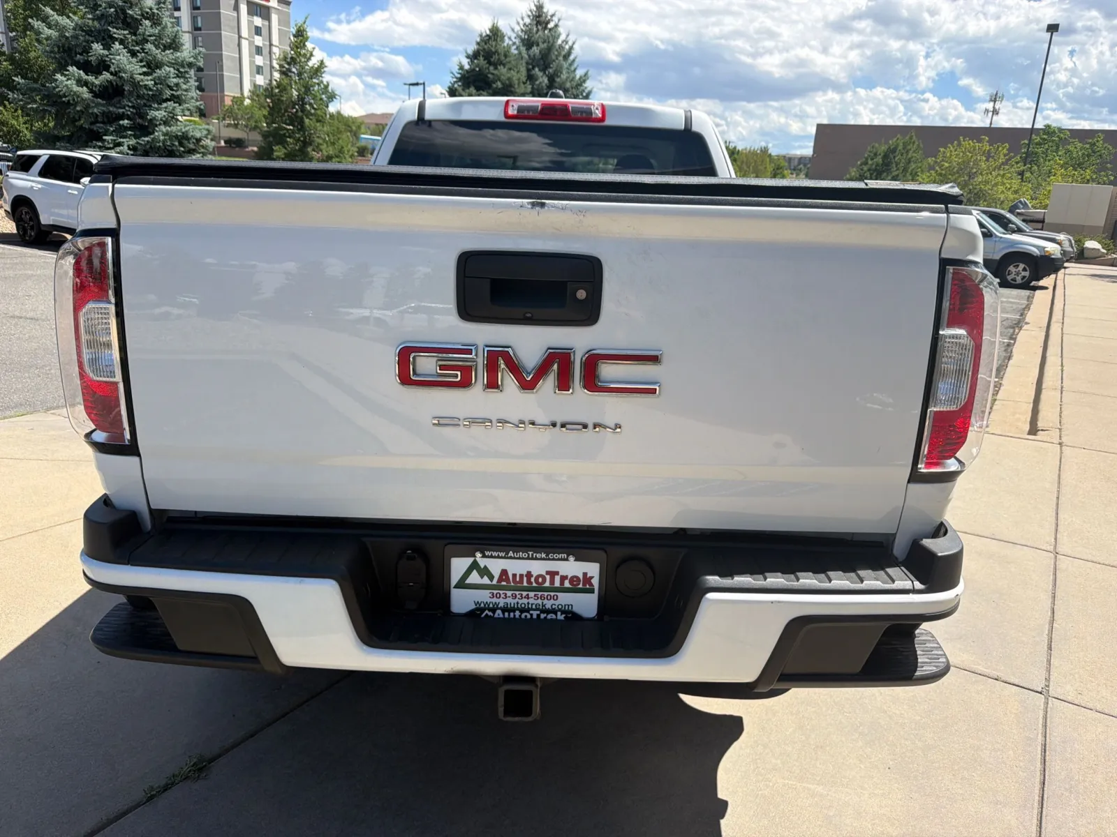 GMC Canyon photo 7