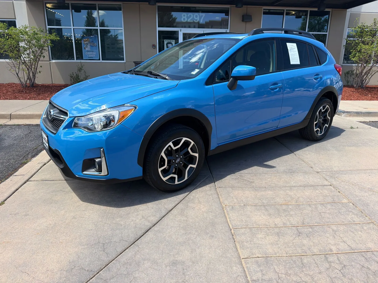 Subaru Crosstrek photo 2