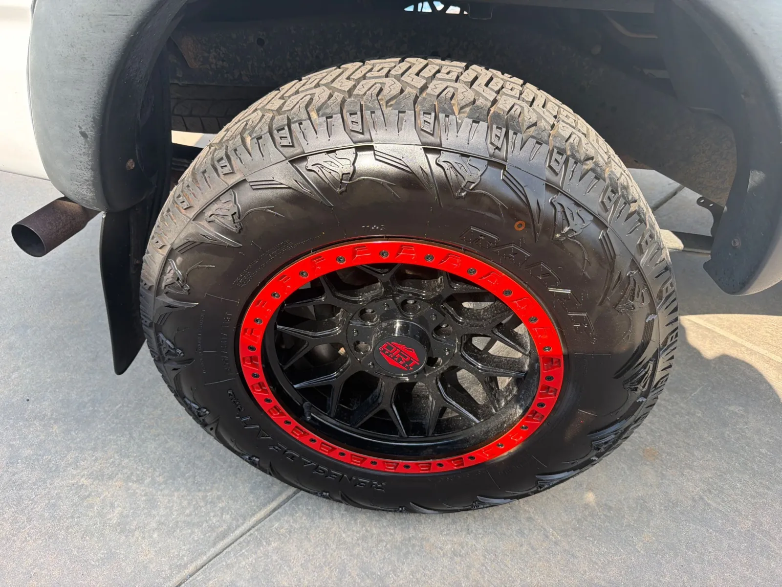 Toyota Tacoma photo 13