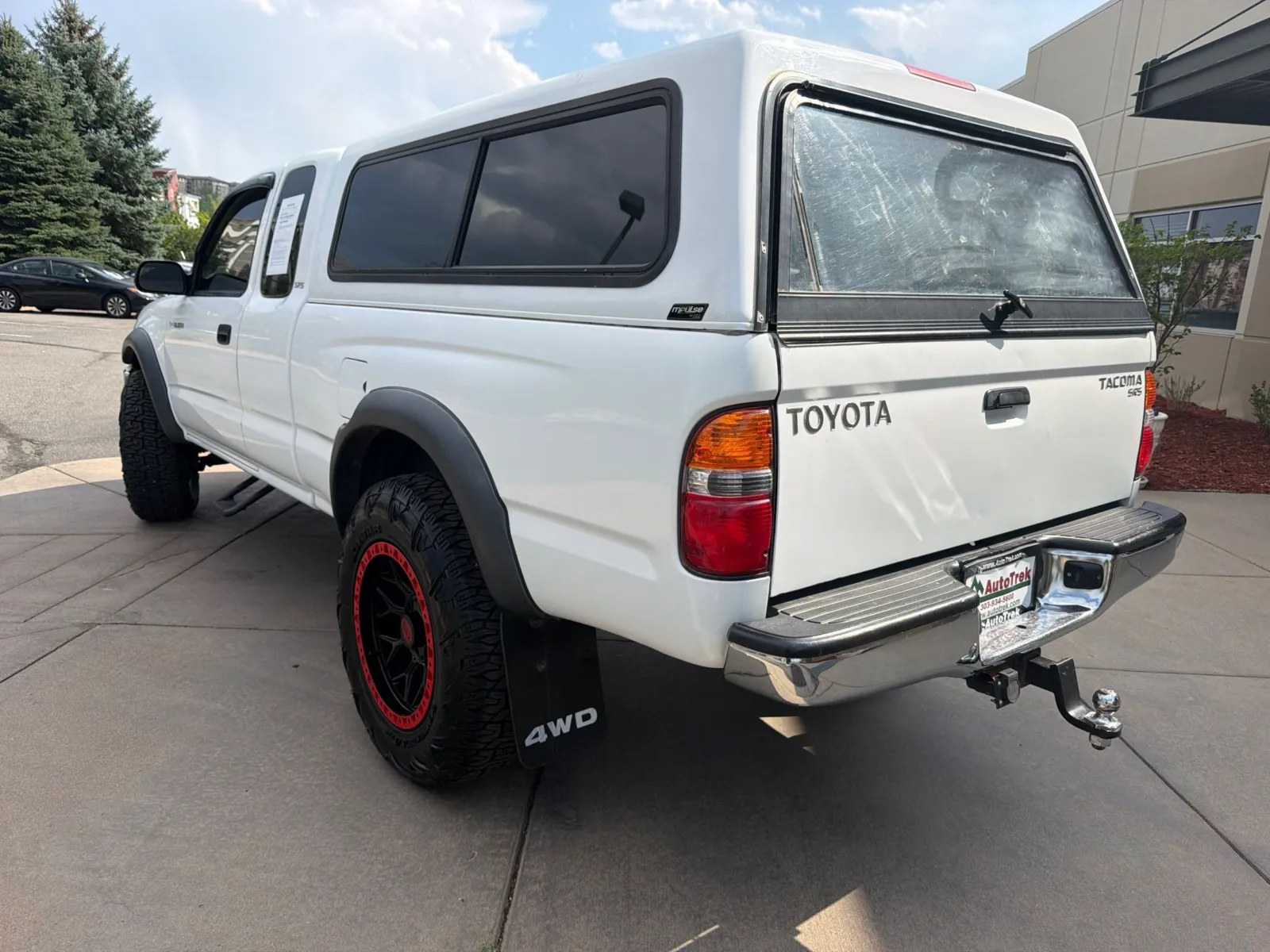 Toyota Tacoma photo 8
