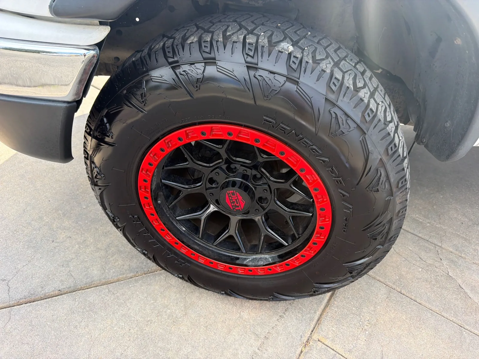 Toyota Tacoma photo 11
