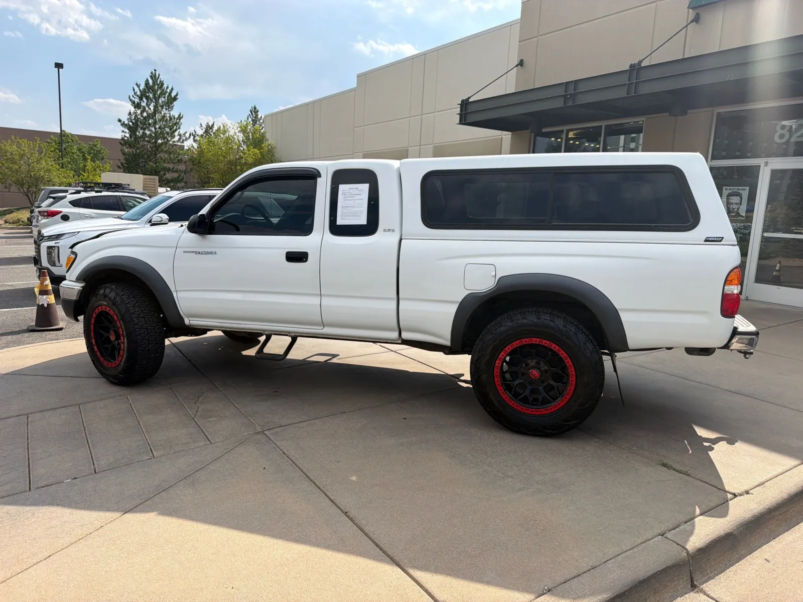 Toyota Tacoma photo 9