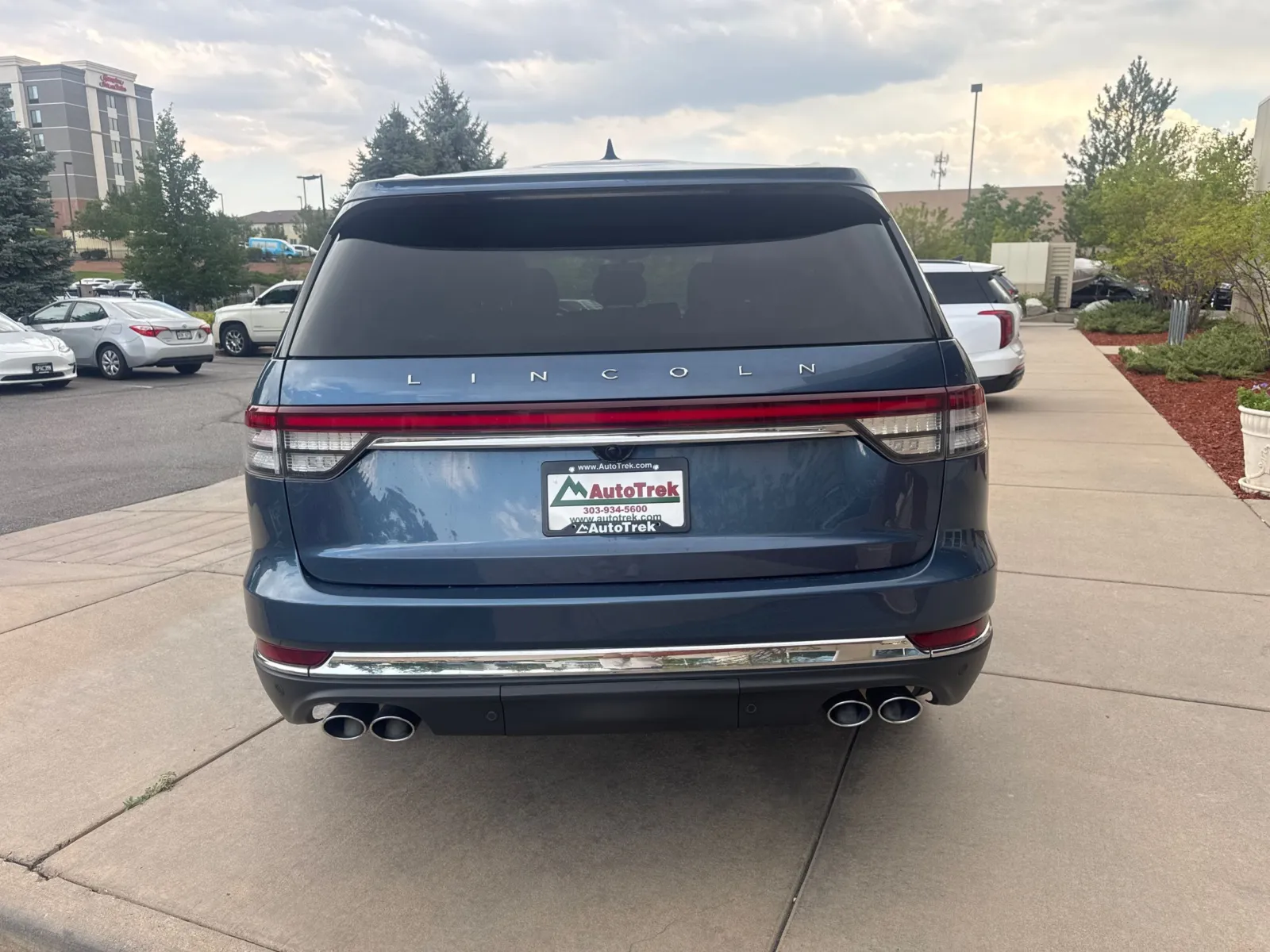 Lincoln Aviator photo 8