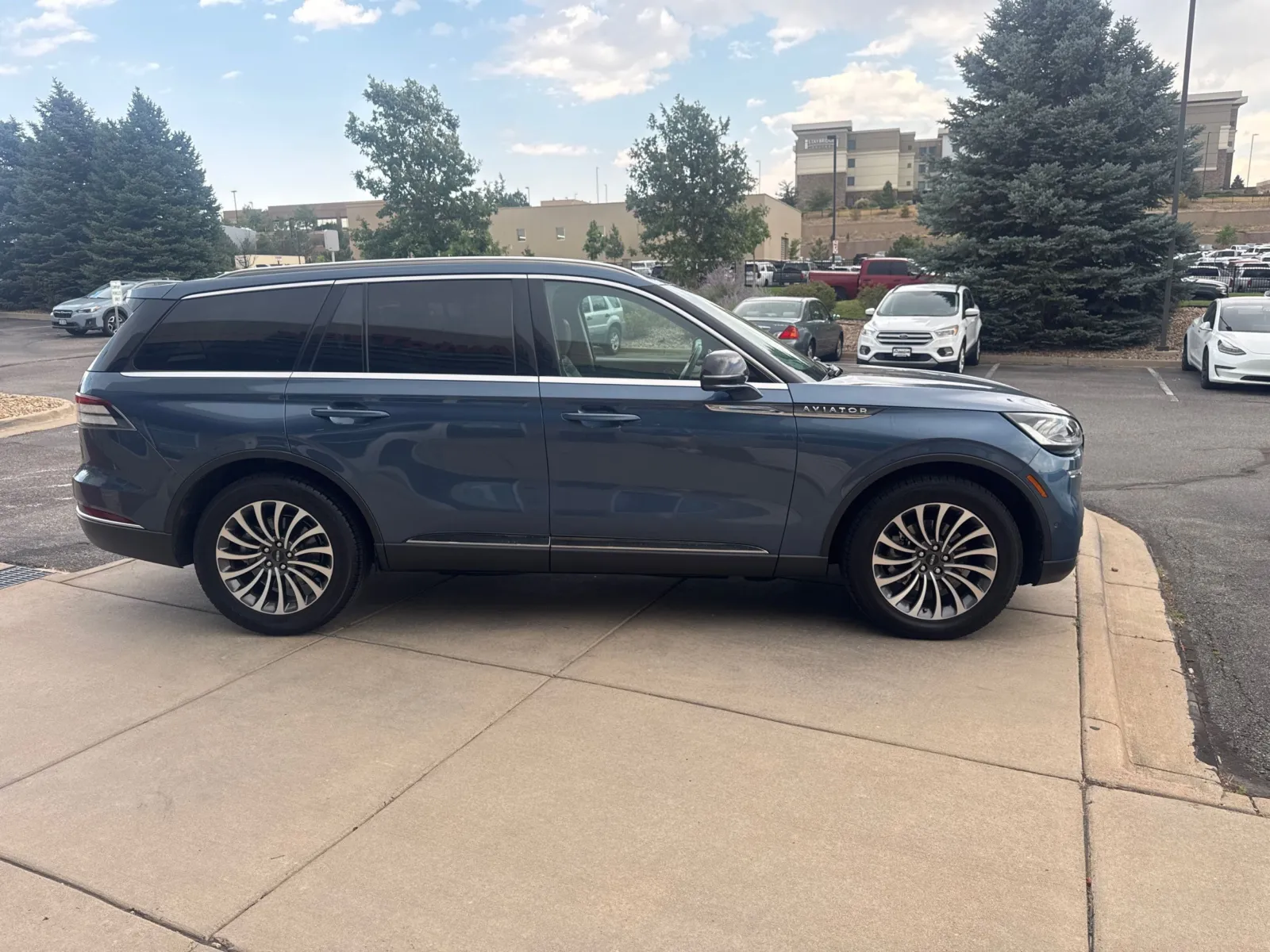 Lincoln Aviator photo 6
