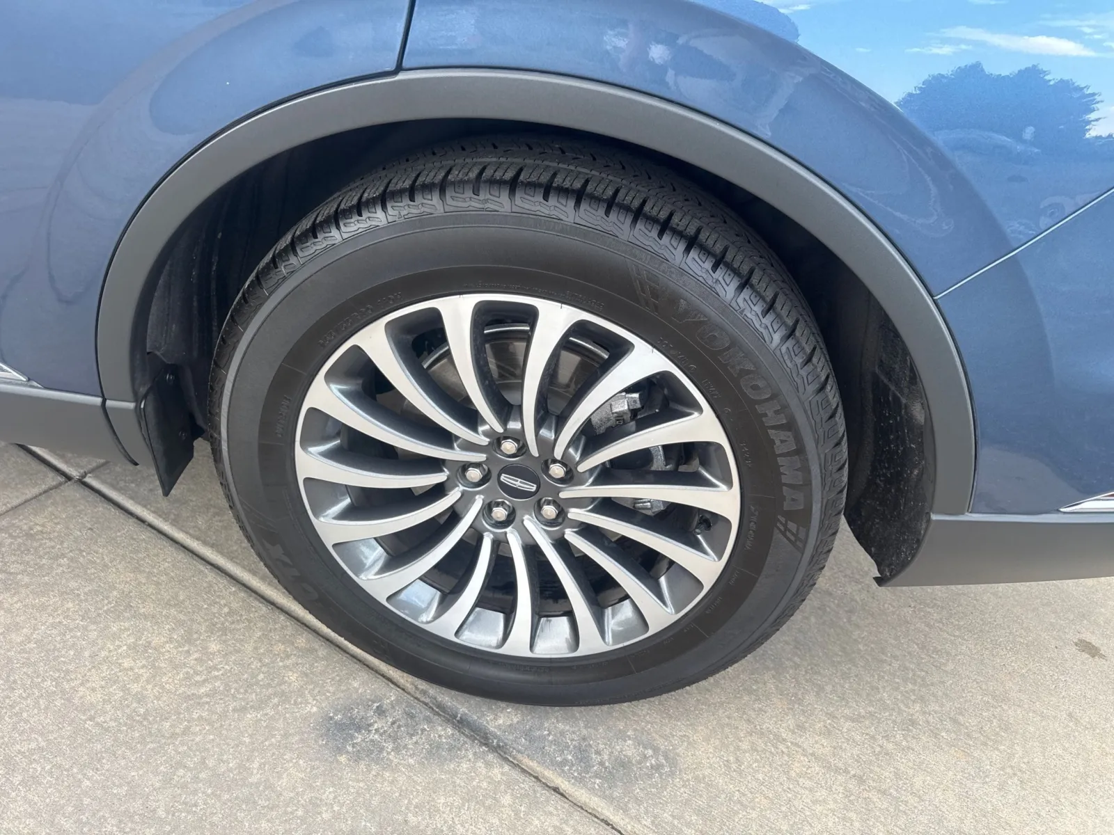 Lincoln Aviator photo 24