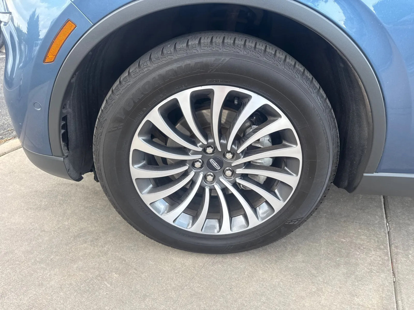 Lincoln Aviator photo 21