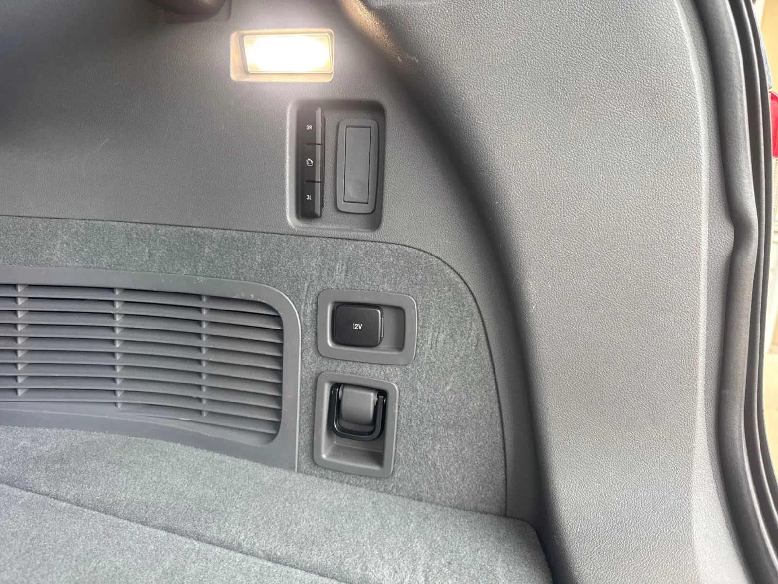 Lincoln Aviator photo 12