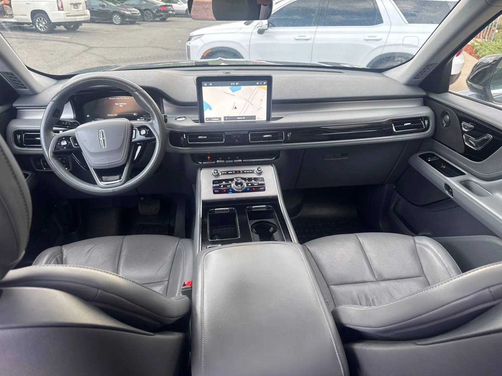 Lincoln Aviator photo 34