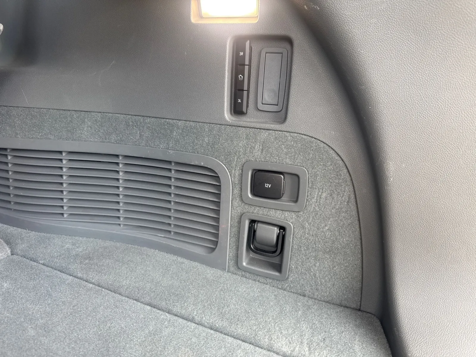 Lincoln Aviator photo 11