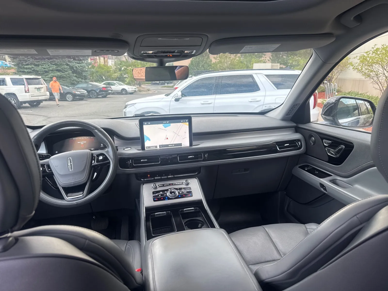 Lincoln Aviator photo 33