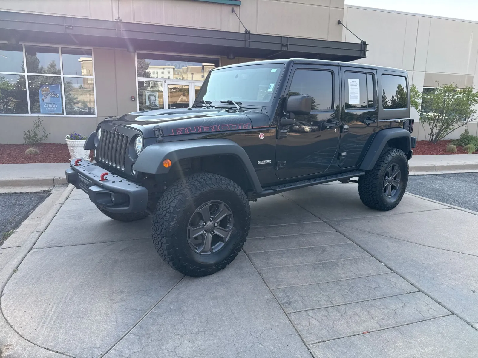 Jeep Wrangler JK photo 2