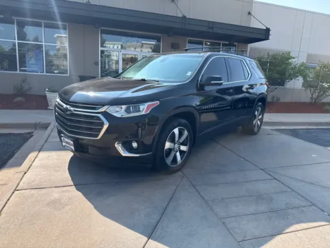 Photos of 2019 Chevrolet Traverse 3LT for sale in Littleton, CO at AutoTrek