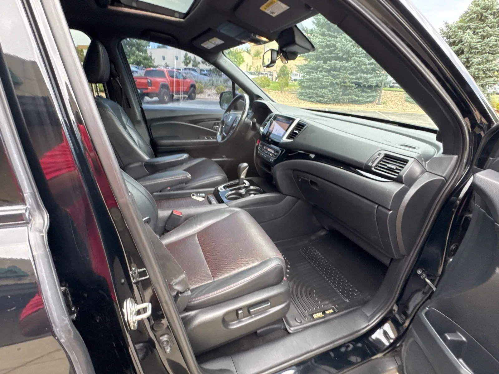 Honda Ridgeline photo 12
