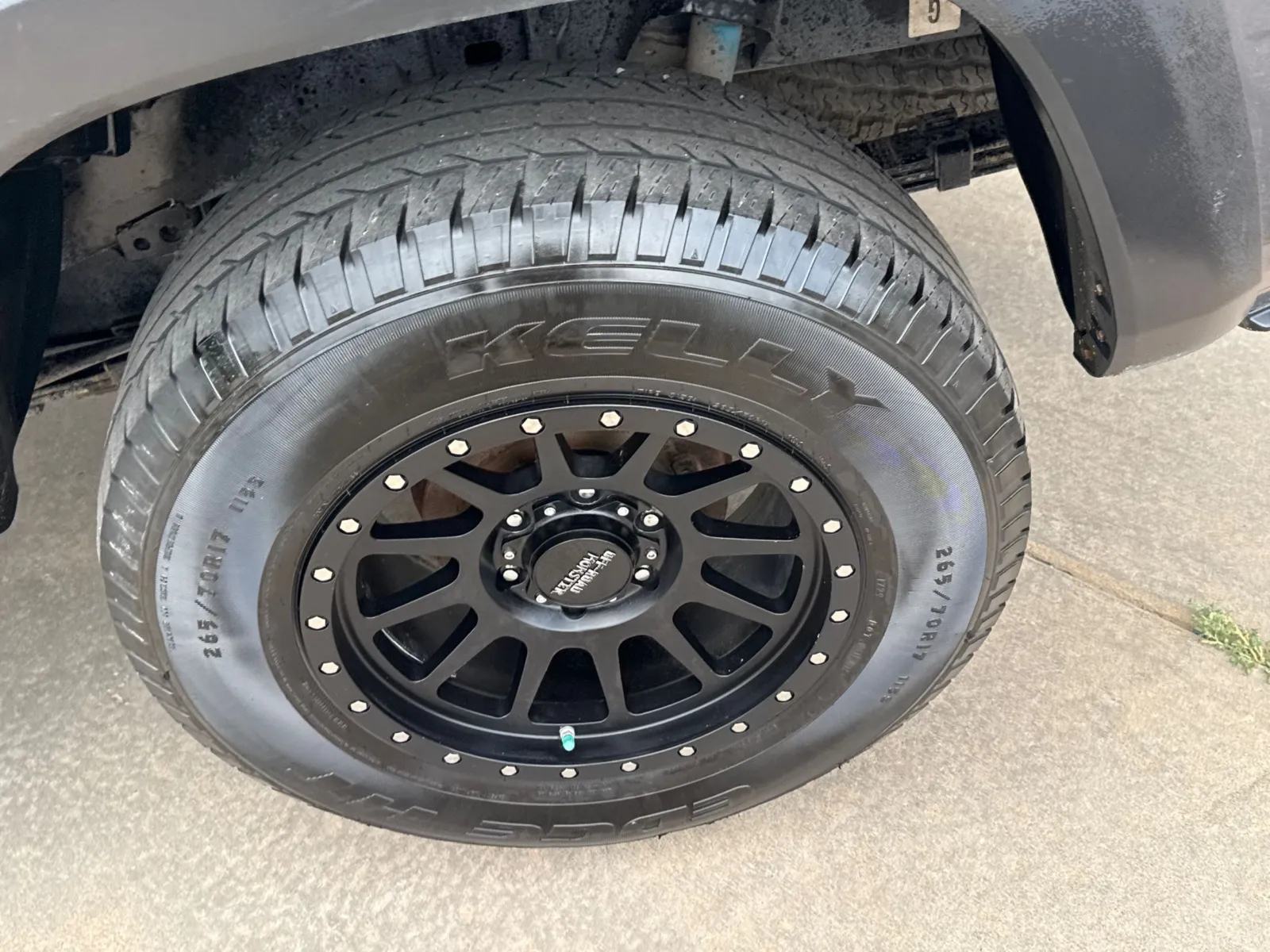 Toyota Tacoma photo 12