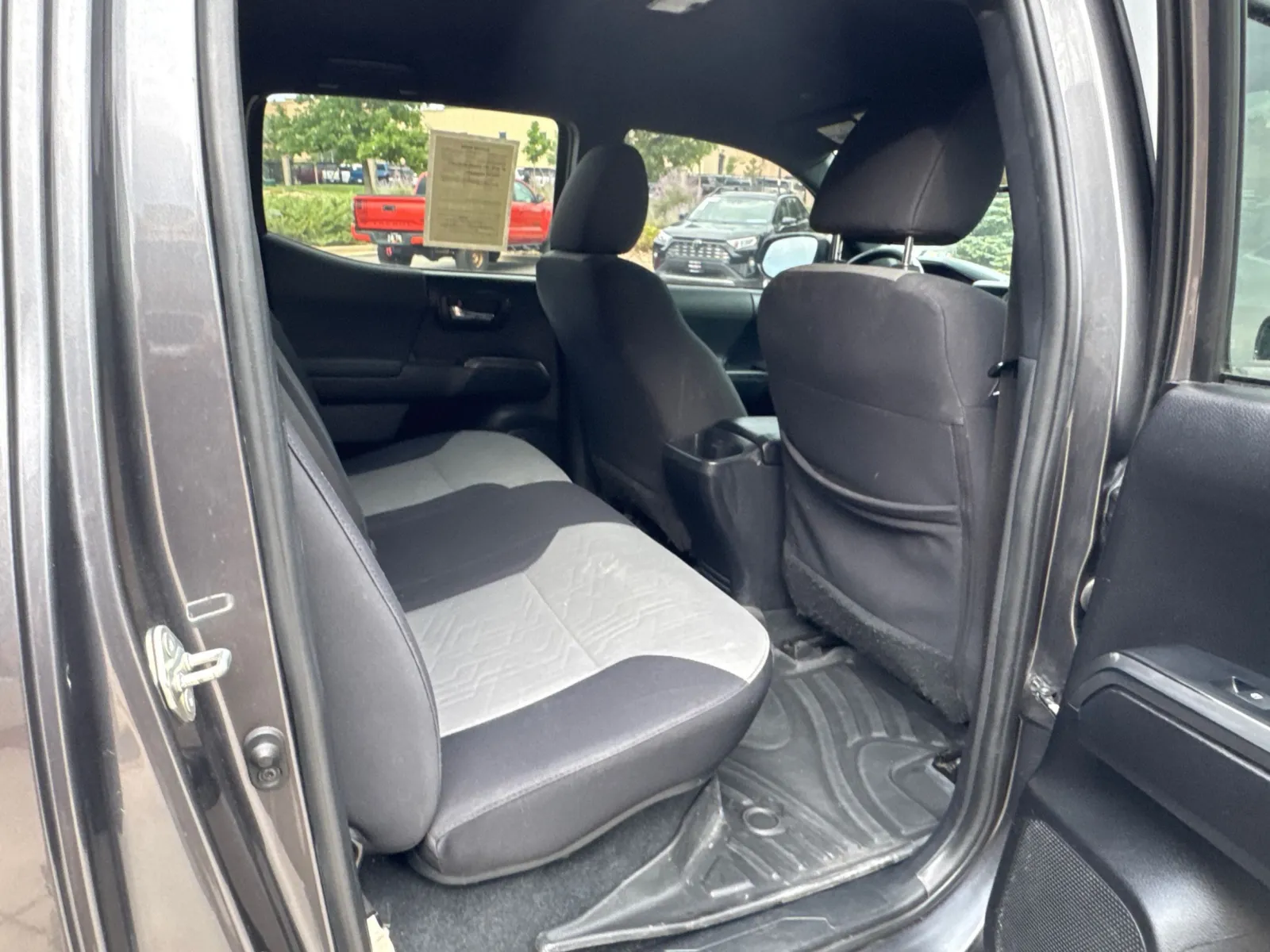 Toyota Tacoma photo 20