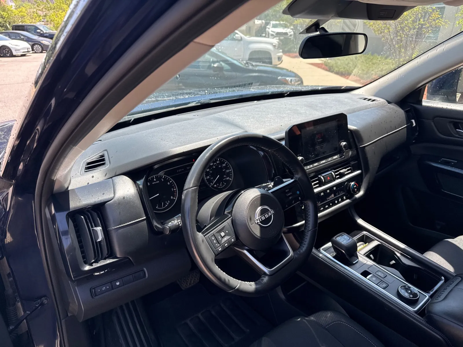 Nissan Pathfinder photo 23