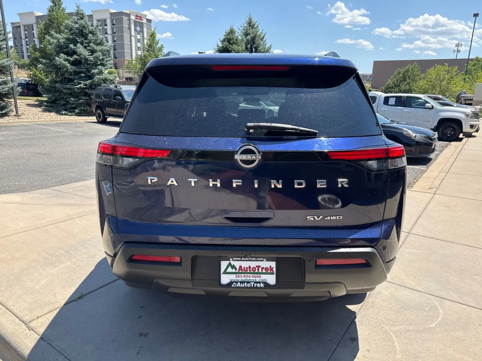 Nissan Pathfinder photo 7