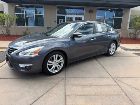 Photos of 2013 Nissan Altima 3.5 SV for sale in Littleton, CO at AutoTrek