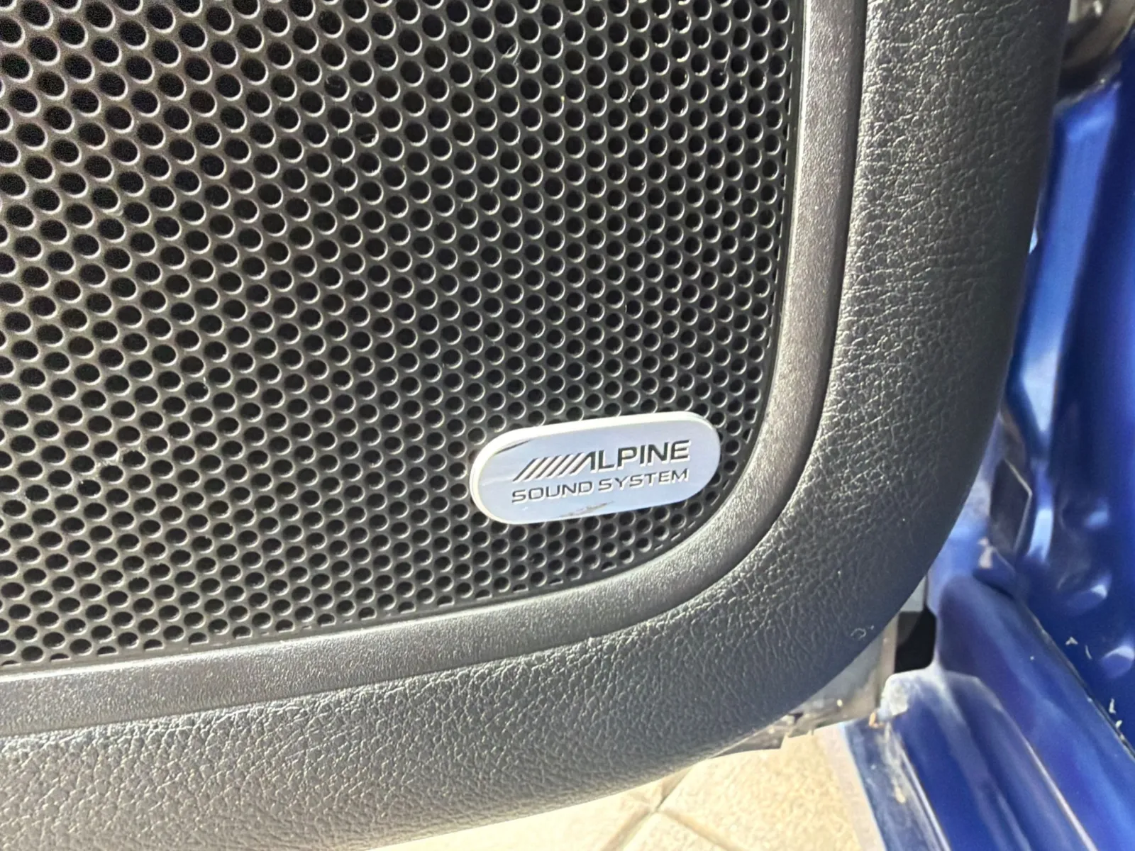 Chrysler 200 photo 21