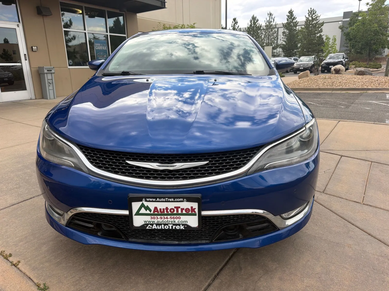 Chrysler 200 photo 3