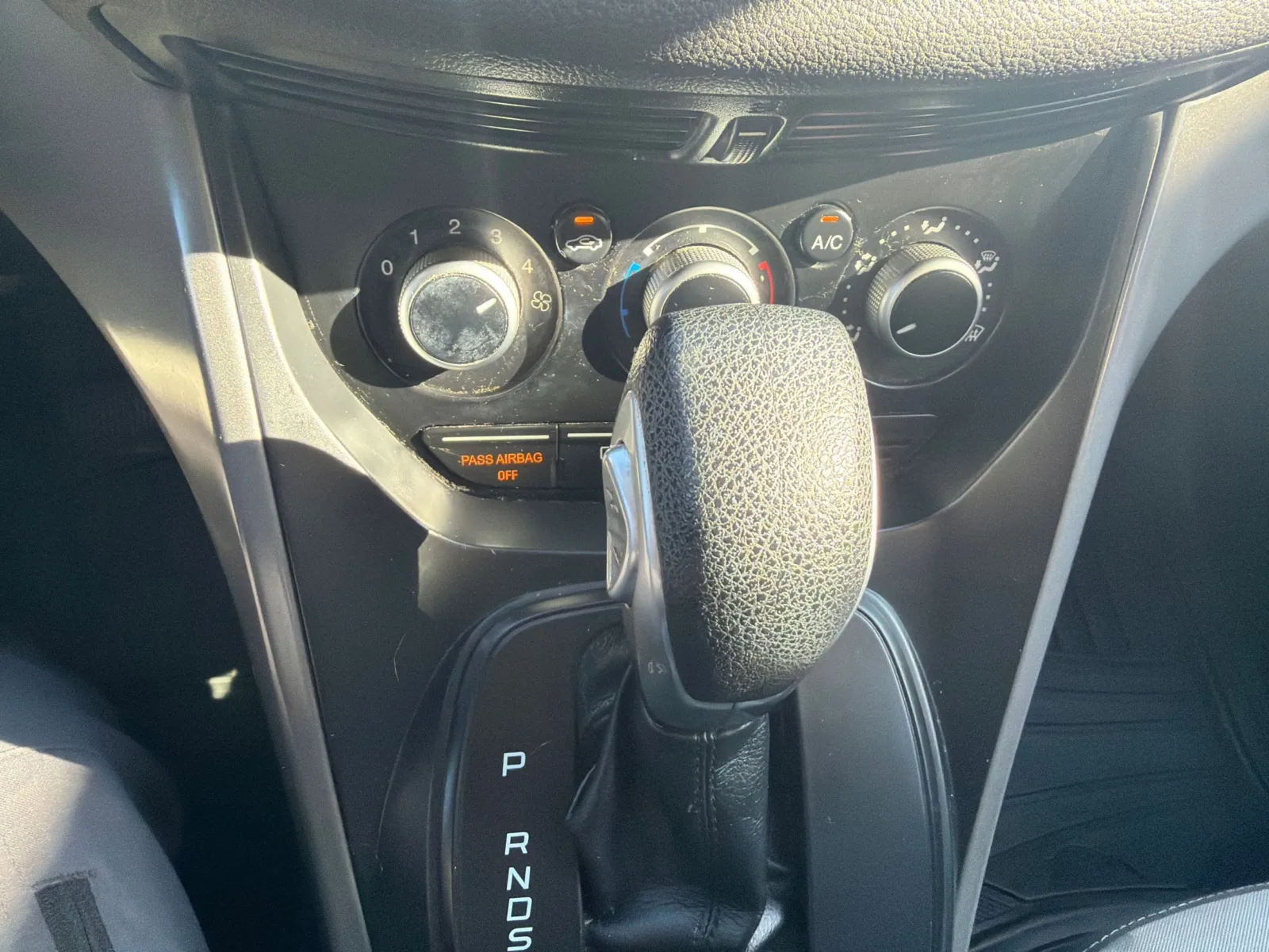 Ford Escape photo 24