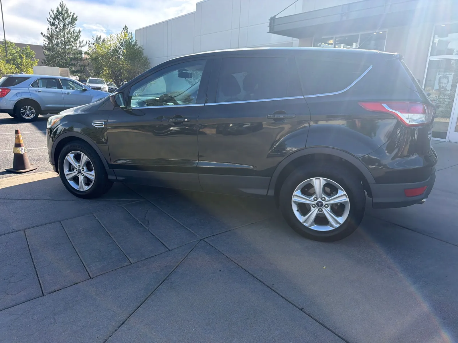 Ford Escape photo 9