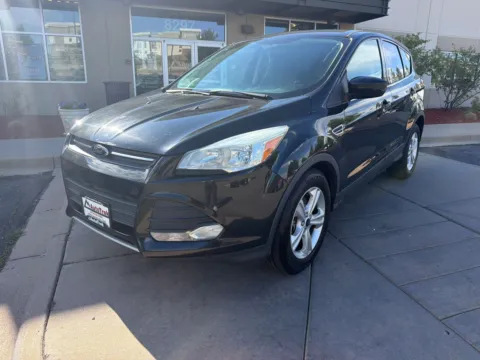 Photos of 2015 Ford Escape SE for sale in Littleton, CO at AutoTrek