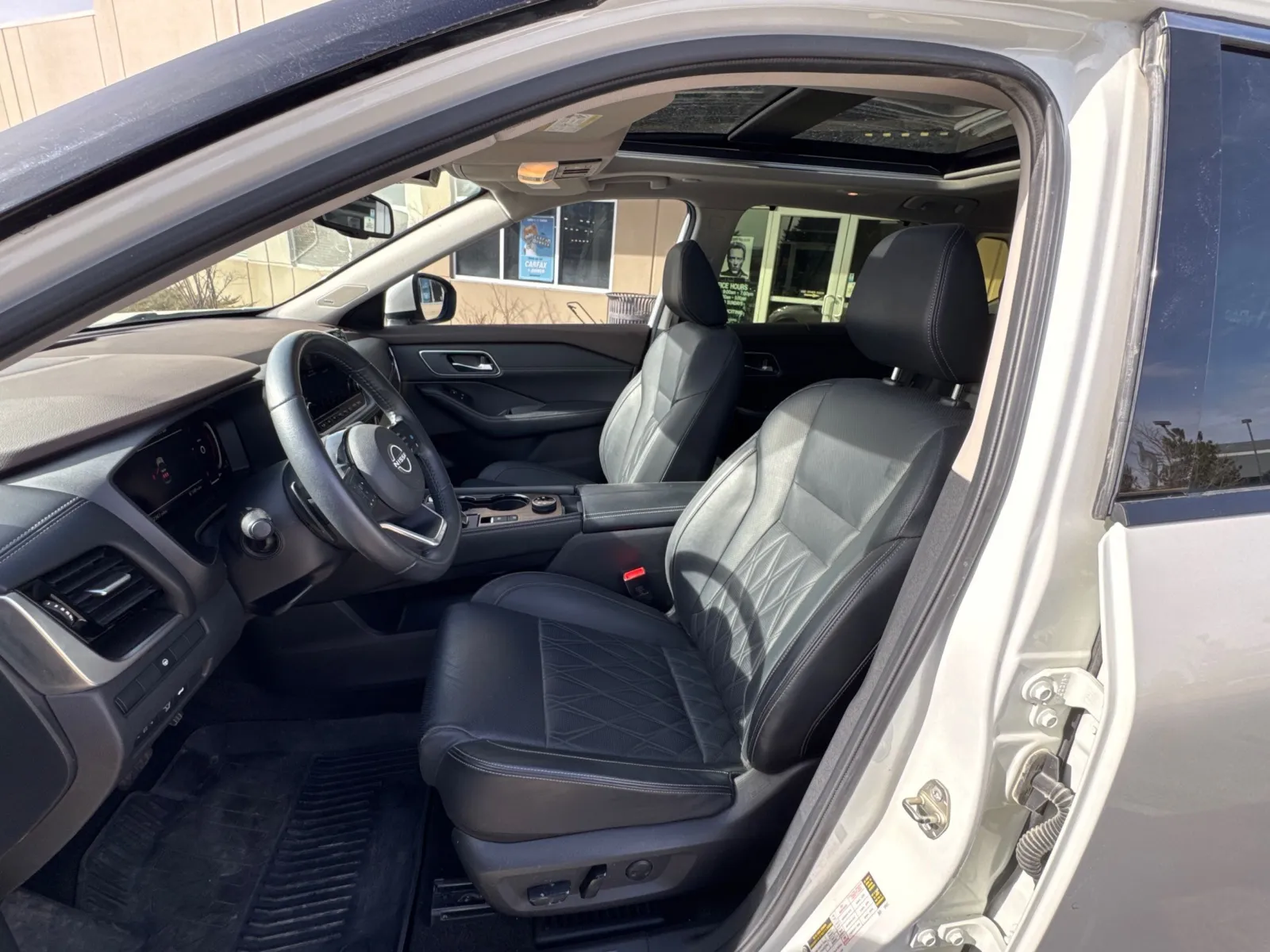 2023 Nissan Rogue Platinum - Photo 25