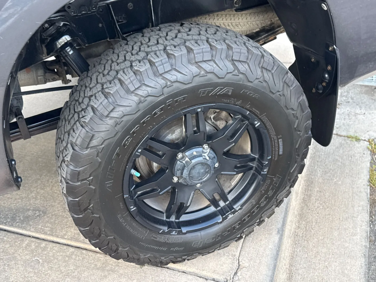 Toyota Tundra photo 12