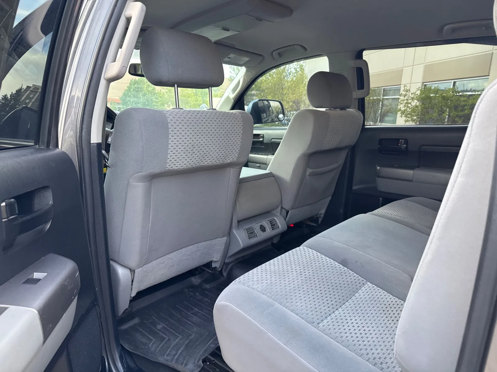 Toyota Tundra photo 18