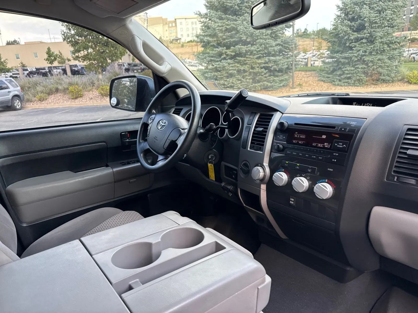 Toyota Tundra photo 15