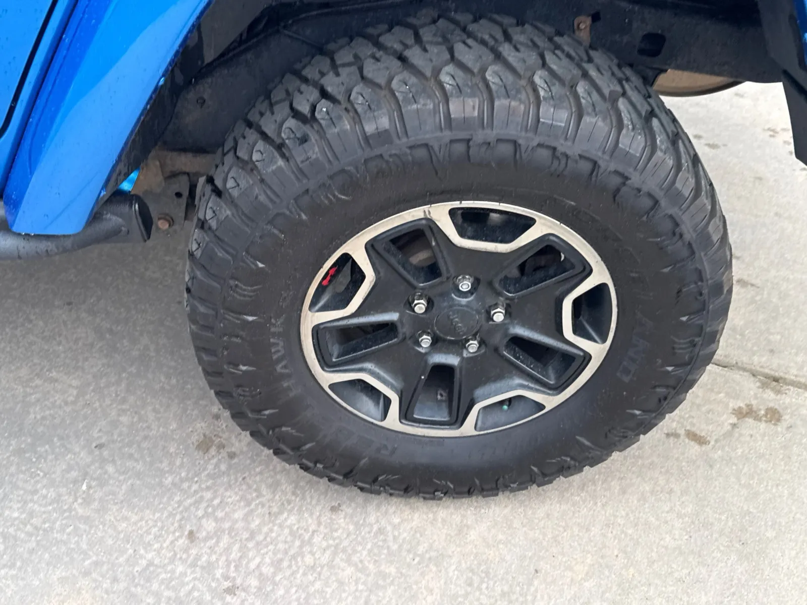 Jeep Wrangler photo 13