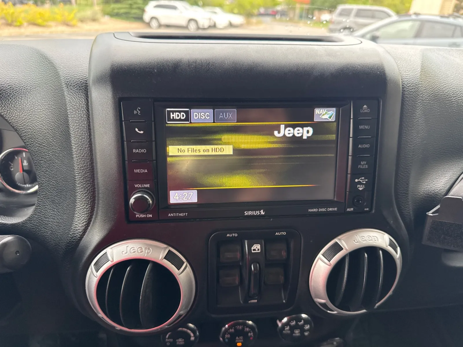 Jeep Wrangler photo 30
