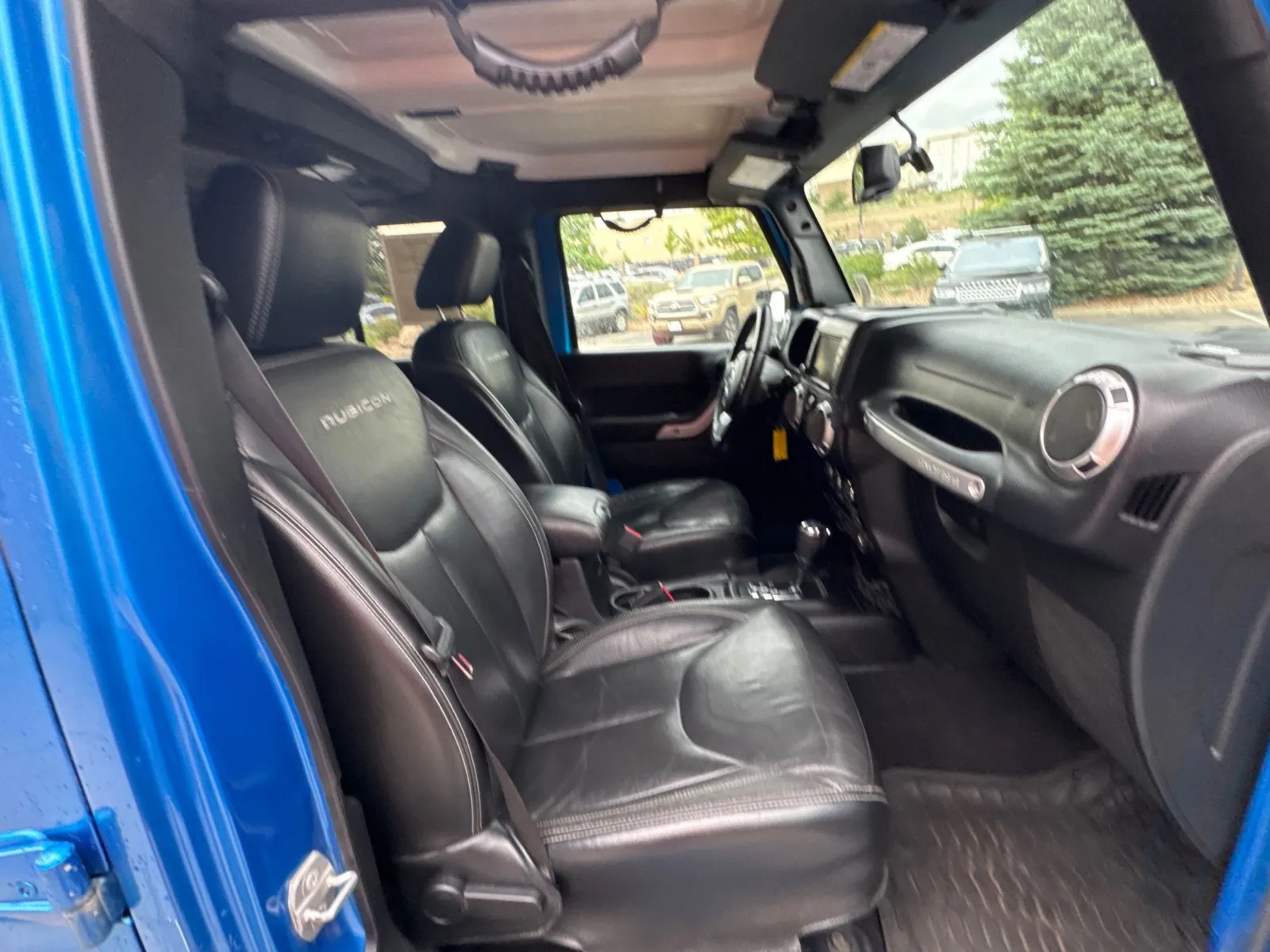 Jeep Wrangler photo 19