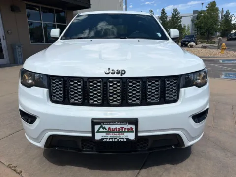 Another view of 2019 Jeep Grand Cherokee Altitude 4x4 for sale in Littleton, CO at AutoTrek