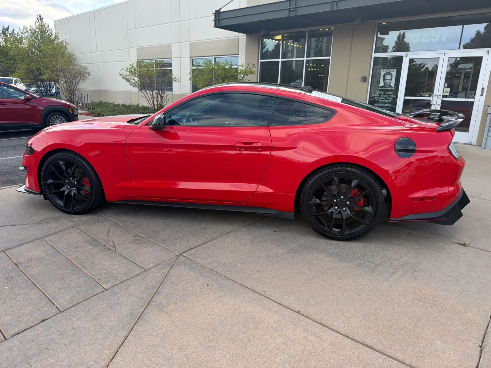 Ford Mustang photo 9