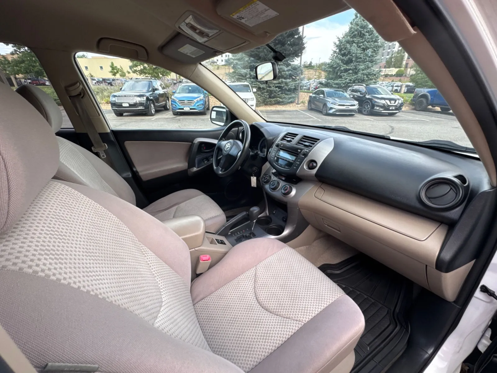 Toyota RAV4 photo 16