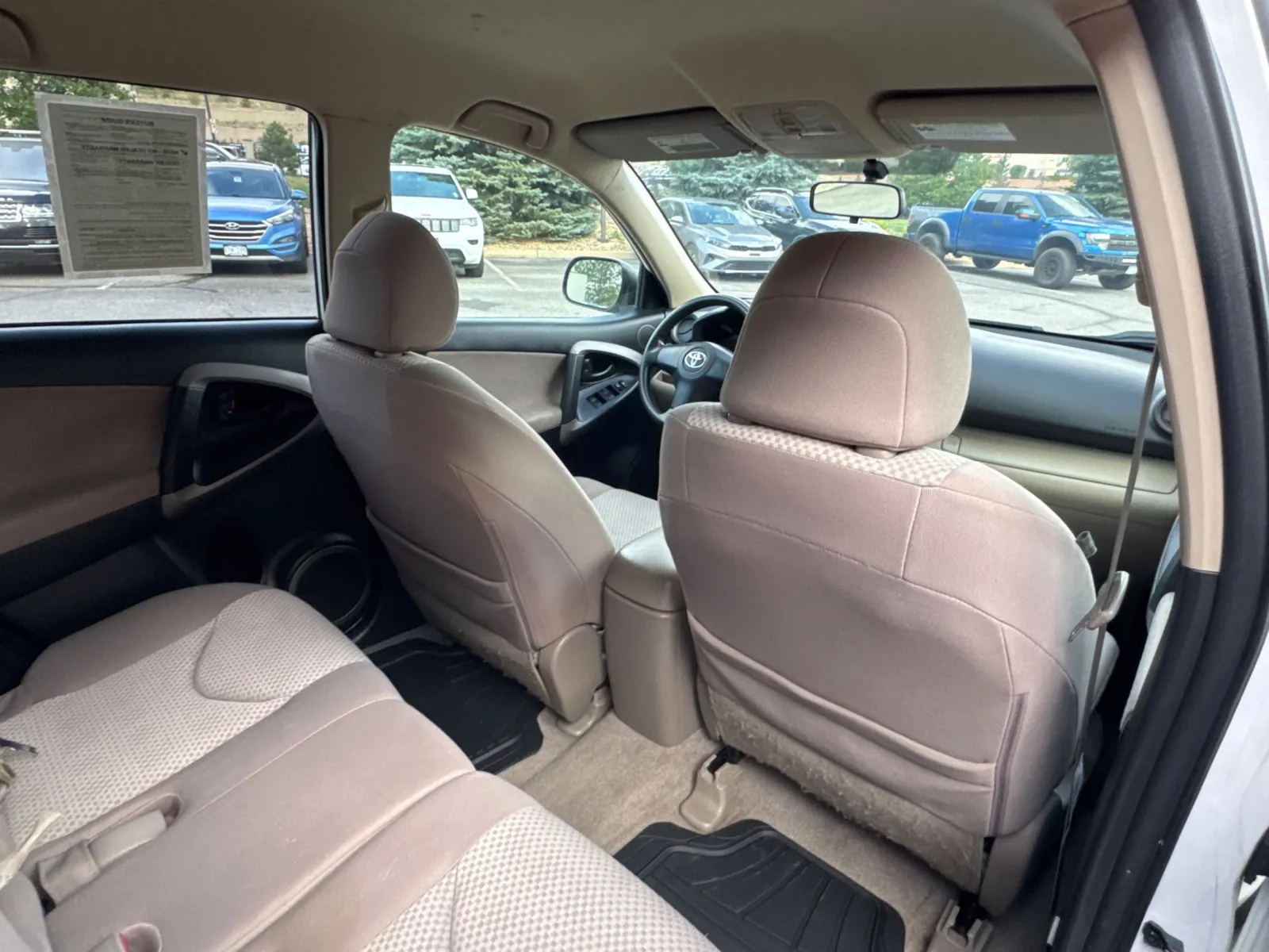 Toyota RAV4 photo 21