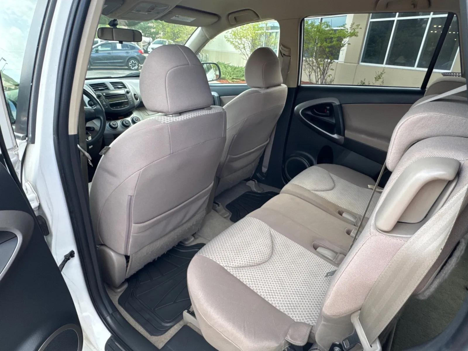 Toyota RAV4 photo 23